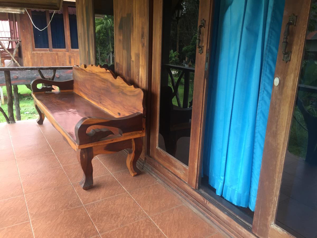 แบมบู เฮ้าส์ Hotel Khao Sok National Park ภายนอก รูปภาพ